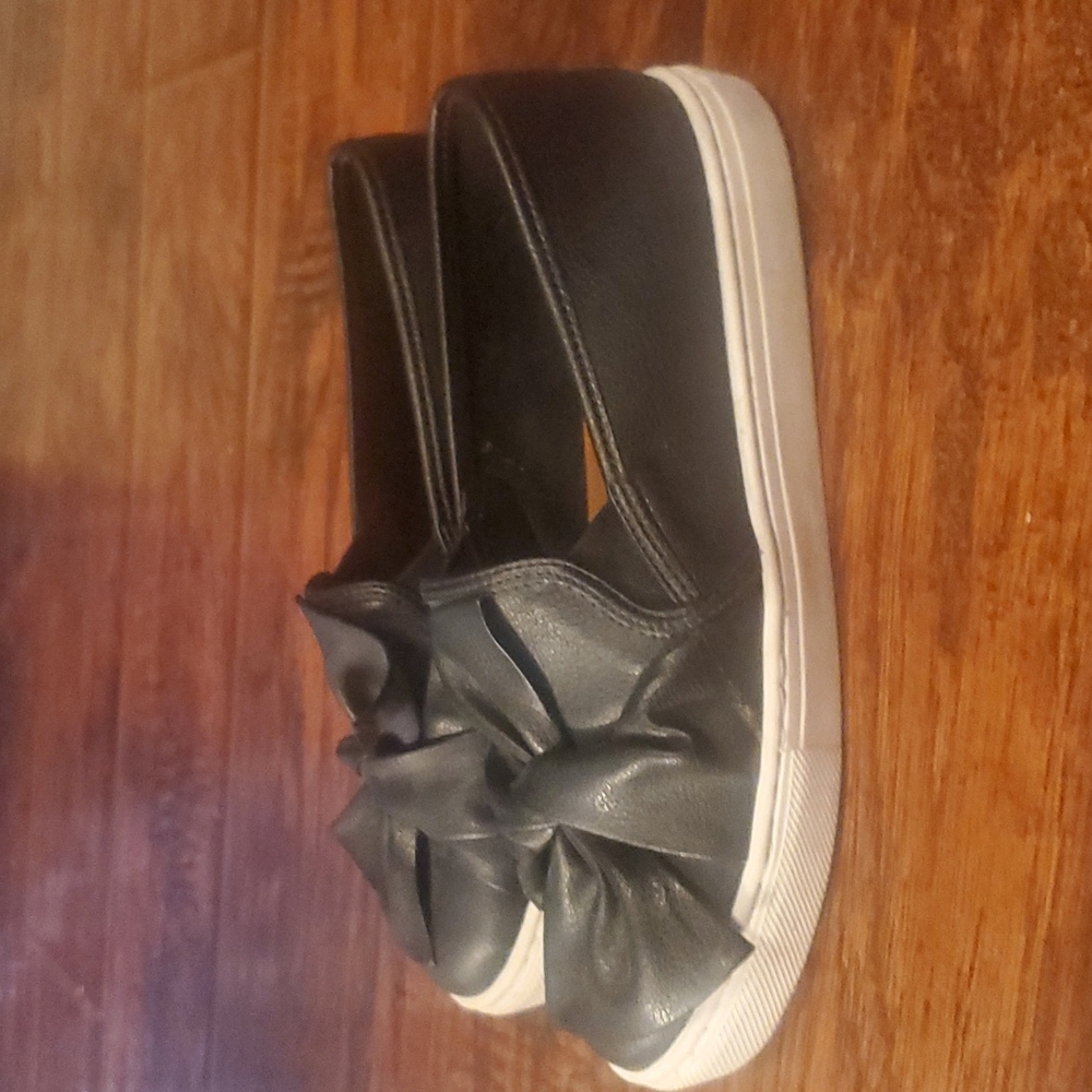 Shoes - Picture 3 of 5